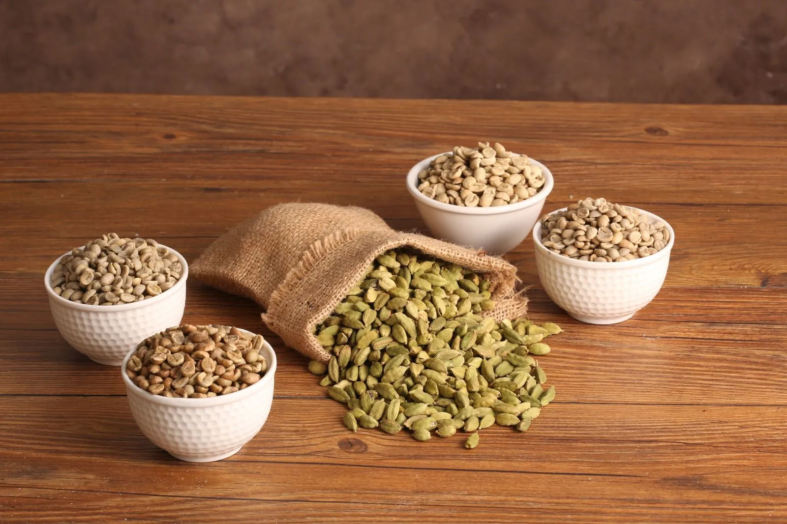 Egyptian spice export – cumin, coriander, black pepper, and chili by Alamir Group